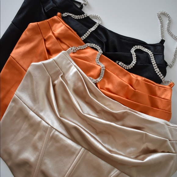 Corset Top in Orange - Picture 2 of 2